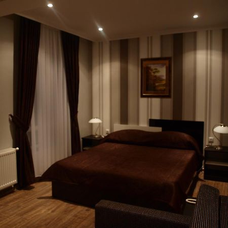 Hotel Mimoza Razgrad Ngoại thất bức ảnh