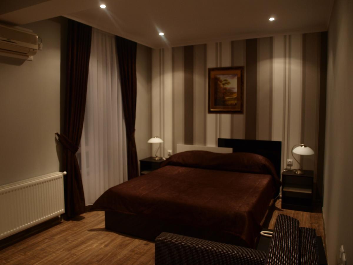 Hotel Mimoza Razgrad Ngoại thất bức ảnh