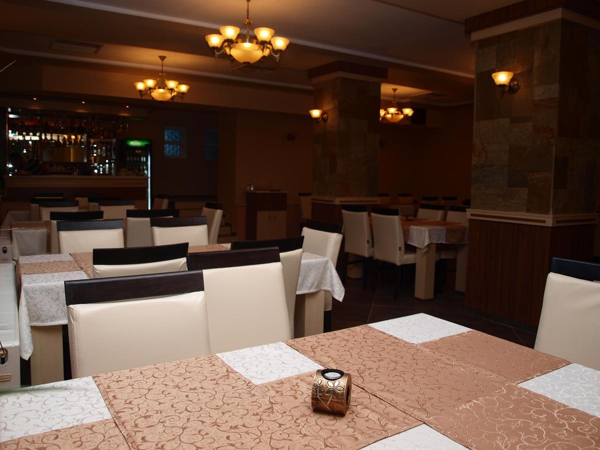 Hotel Mimoza Razgrad Ngoại thất bức ảnh