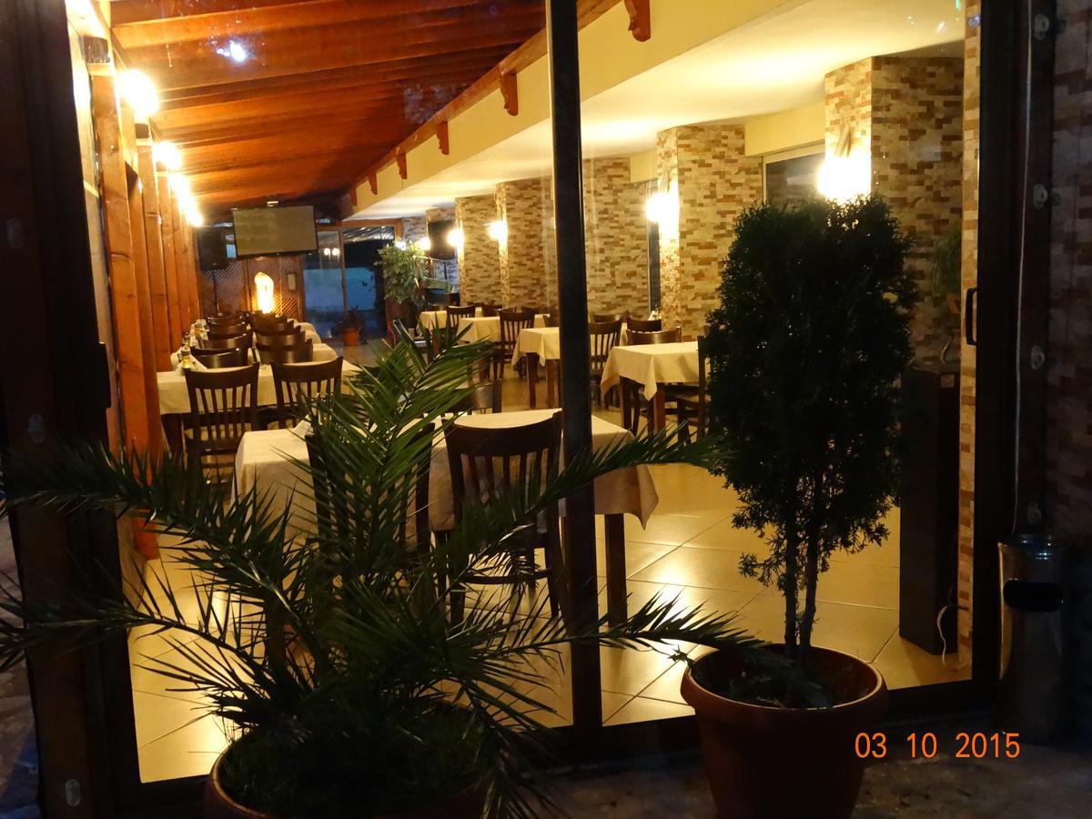 Hotel Mimoza Razgrad Ngoại thất bức ảnh