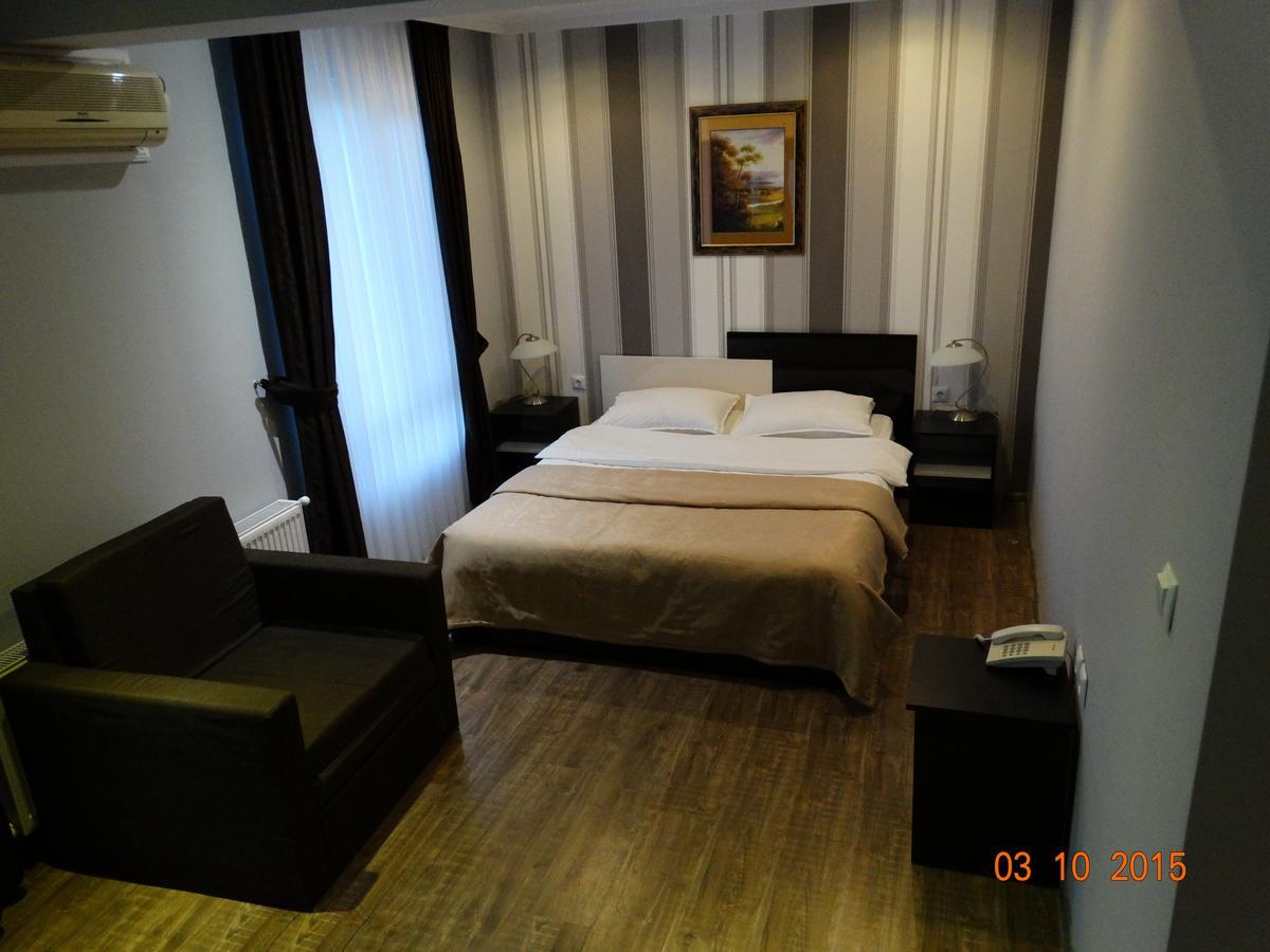 Hotel Mimoza Razgrad Ngoại thất bức ảnh
