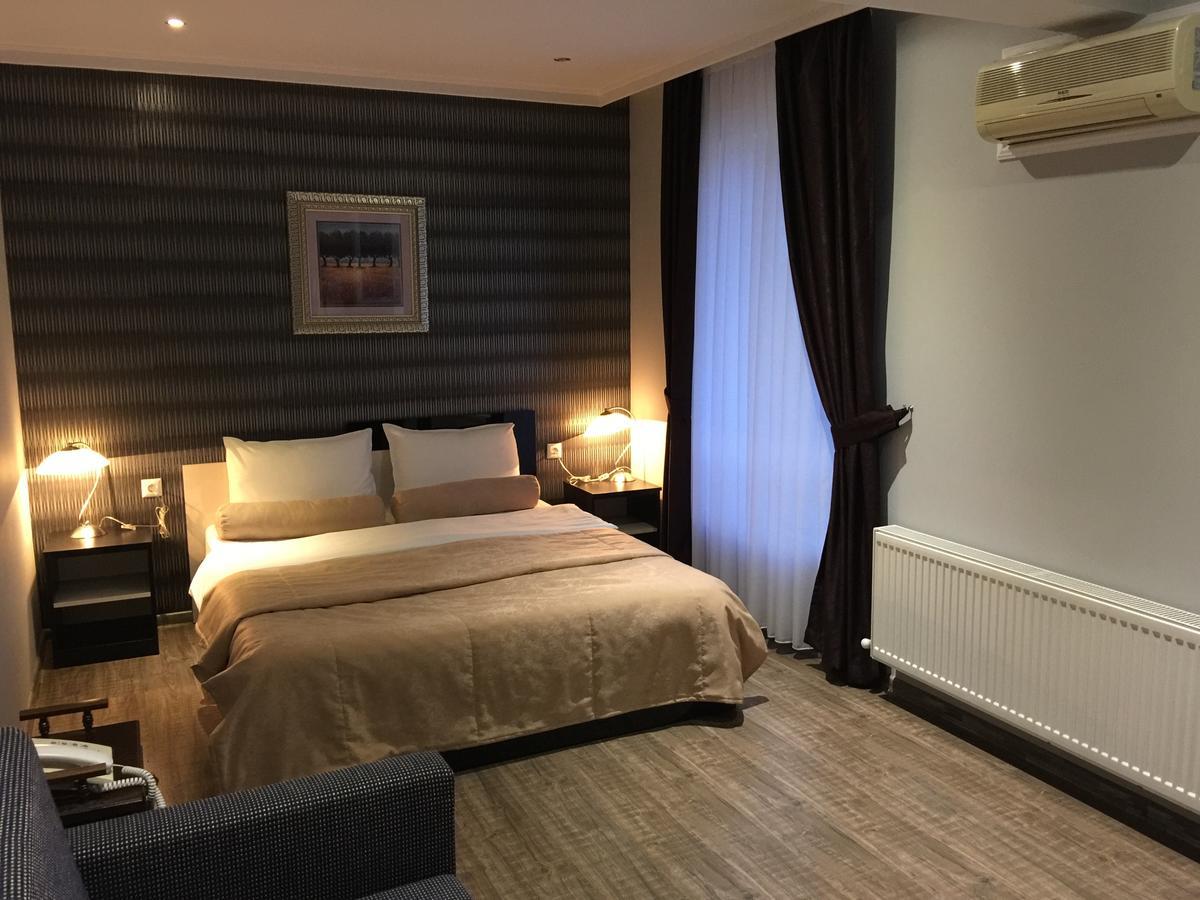Hotel Mimoza Razgrad Ngoại thất bức ảnh